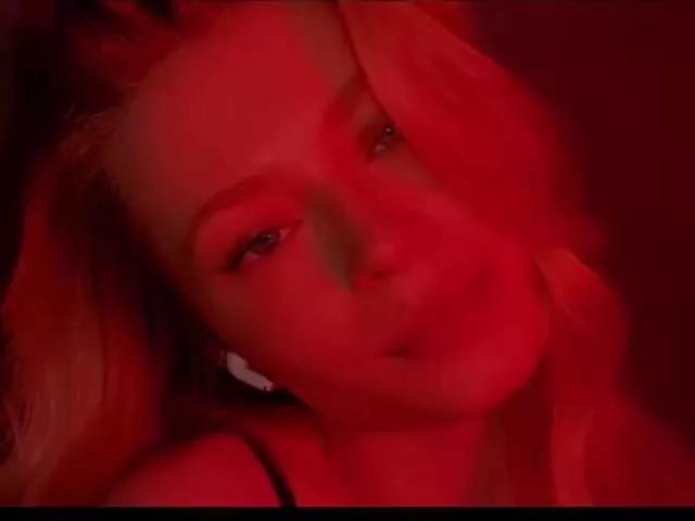 -mozaly- on BongaCams 