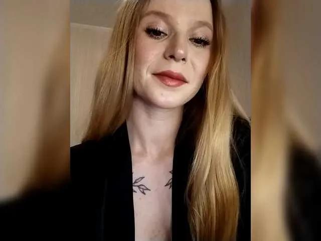 Freechat 1biscuit1 on BongaCams