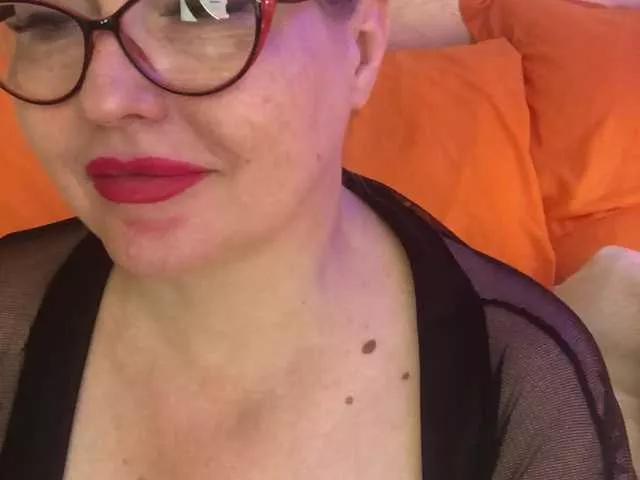 1Darina on BongaCams 