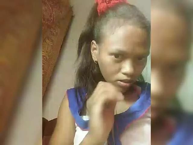 Aimeeh on BongaCams 