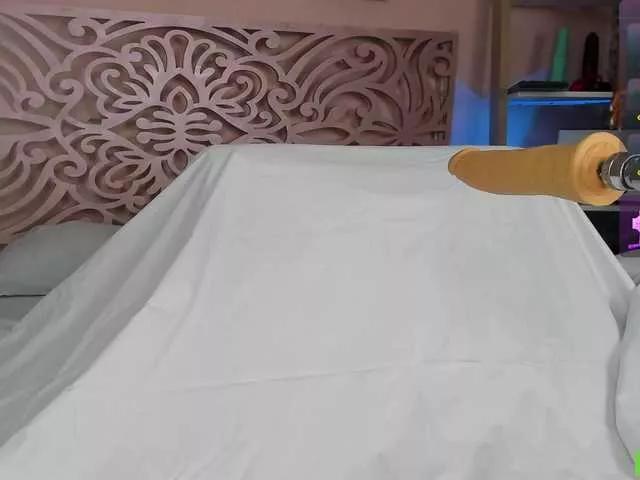 alannakim on BongaCams 