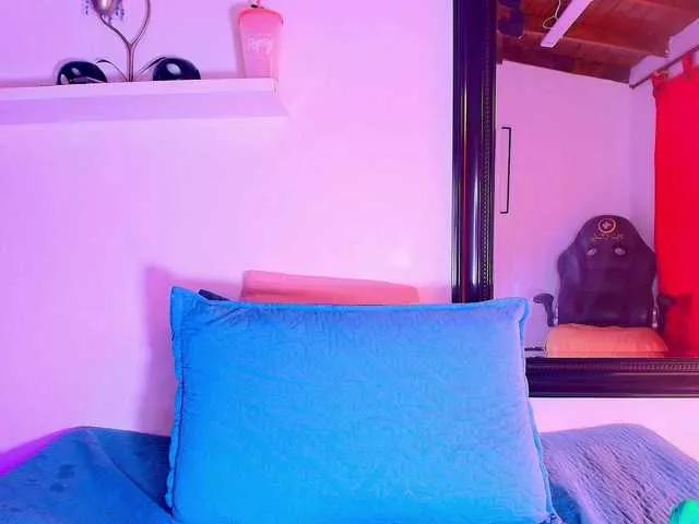ale-evanz on BongaCams 