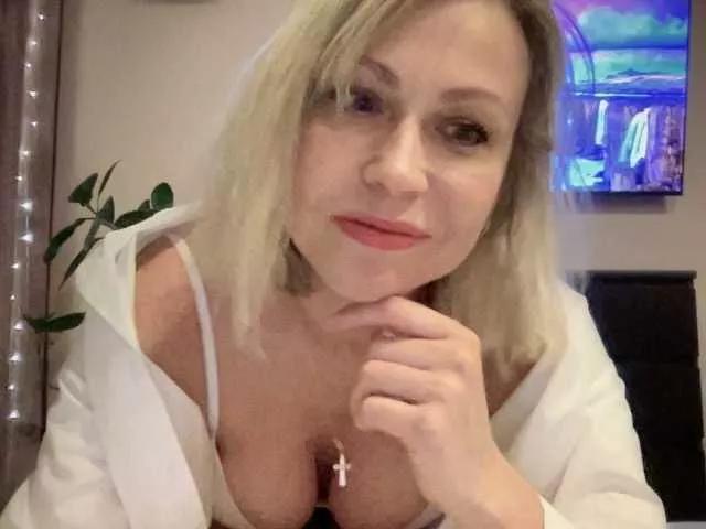 Alenkahot on BongaCams 