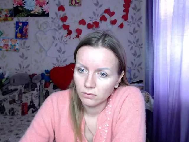 Alenushka888 on BongaCams 