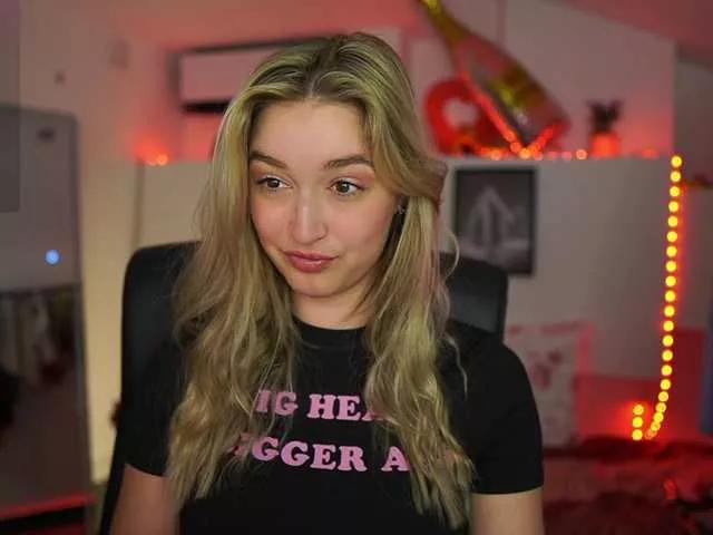 AlexisTexas18 on BongaCams 