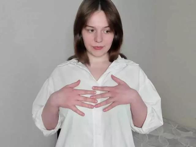 Alice-Nour on BongaCams 