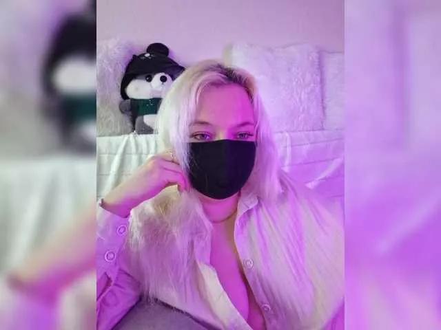 Alicekitty on BongaCams 