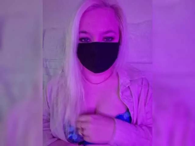 Alicekitty on BongaCams 