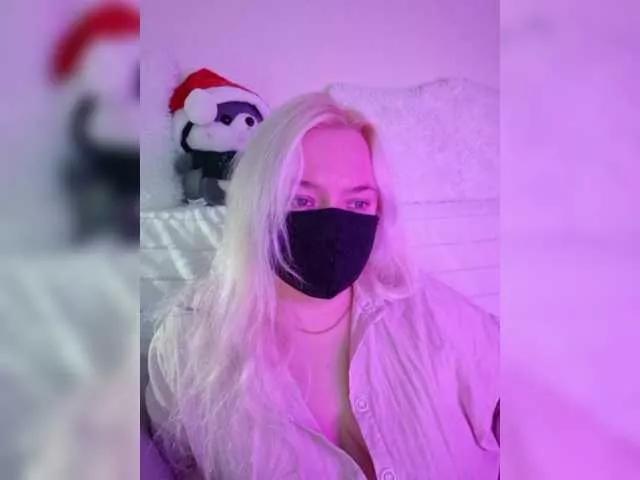 Alicekitty on BongaCams 