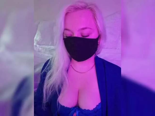 Alicekitty on BongaCams 