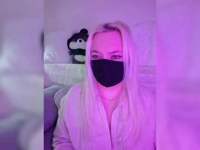 Alicekitty on BongaCams 