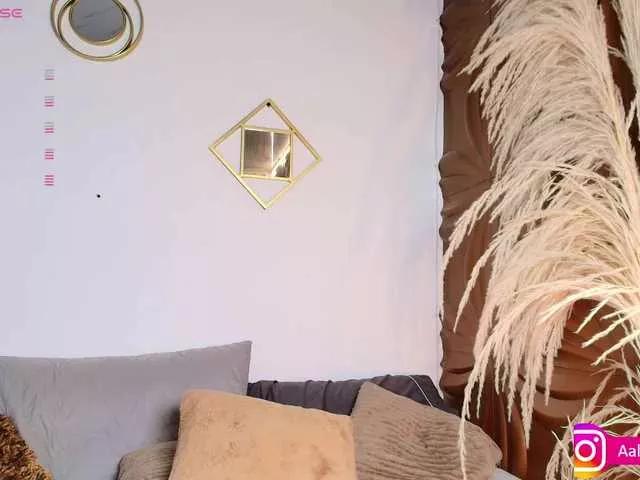 Aliceowenn on BongaCams 