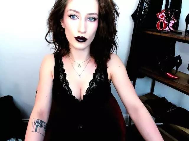 AlissaGold on BongaCams 