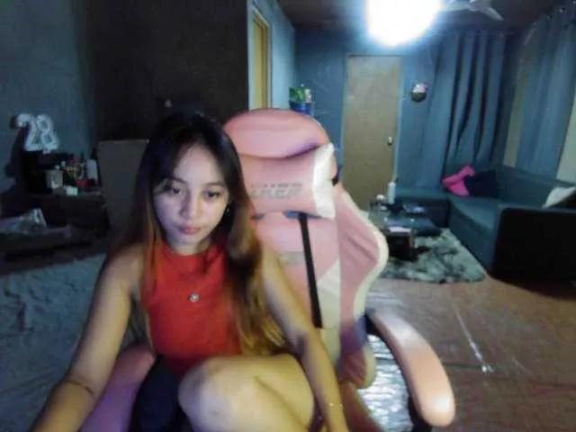 AllieSpankalot on BongaCams 