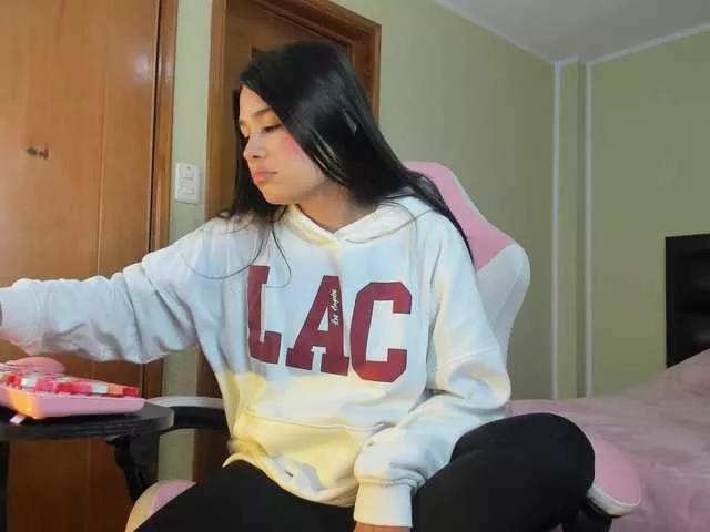 allisonlove69 on BongaCams 