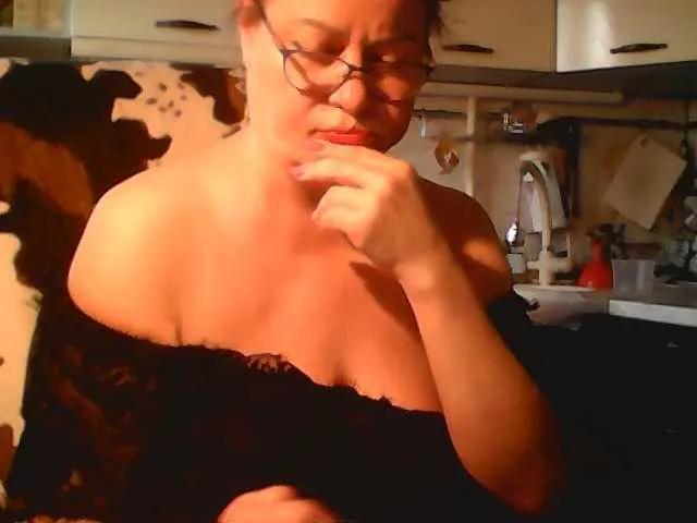 AlyaBest777 on BongaCams 