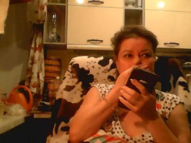 AlyaBest777 on BongaCams 