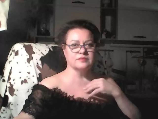 AlyaBest777 on BongaCams 