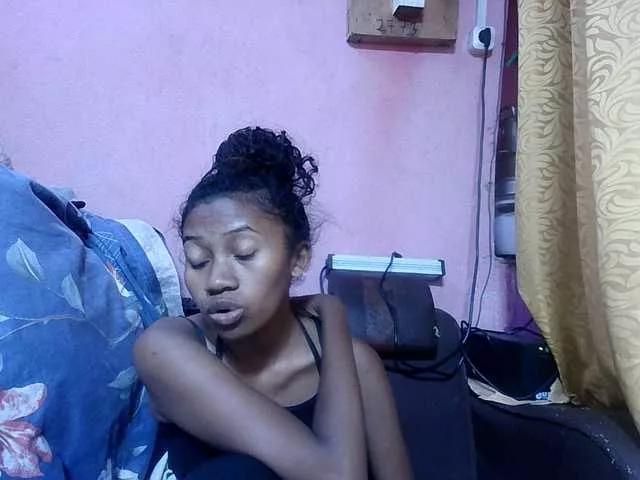 Amelia25 on BongaCams 