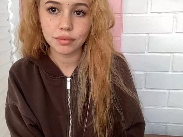 Offline AmyGlad on BongaCams