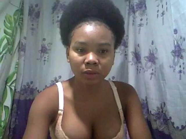 Offline Angelinac on BongaCams