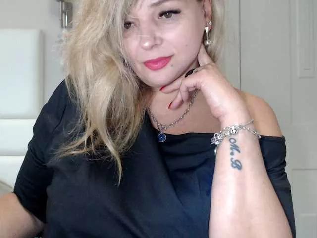 aniutkamau on BongaCams 