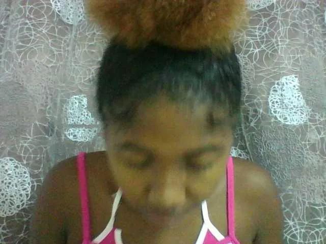 Annah21 on BongaCams 