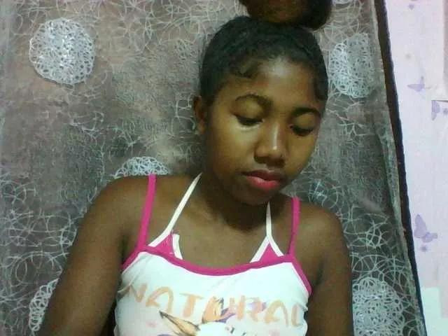 Annah21 on BongaCams 