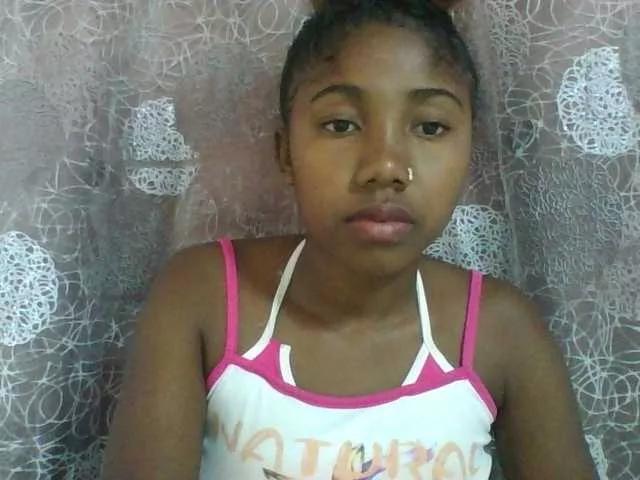 Annah21 on BongaCams 