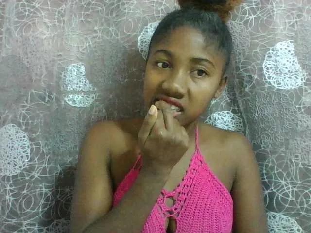 Annah21 on BongaCams 