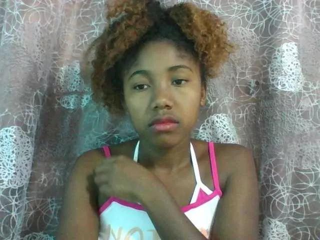 Annah21 on BongaCams 