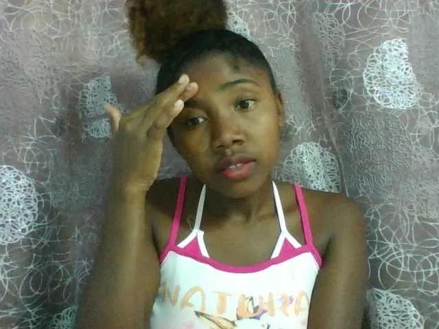 Annah21 on BongaCams 