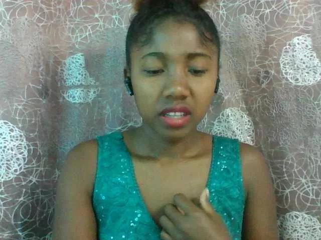 Annah21 on BongaCams 