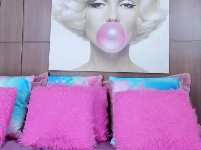 anyaquinn on BongaCams 