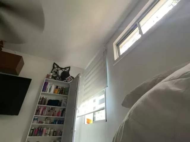 APRILHILL on BongaCams 