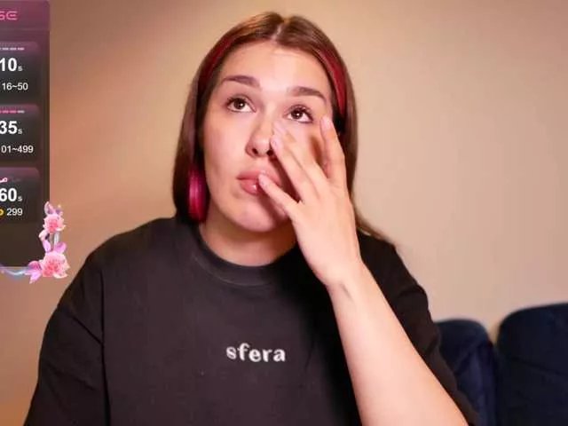 Freechat arielwavee1 on BongaCams