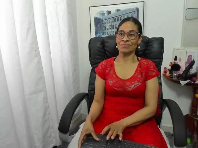 Aries-Mature on BongaCams 