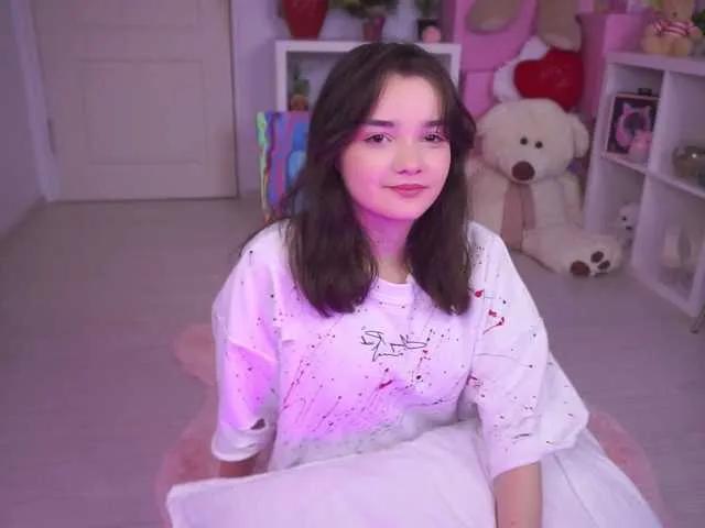 Watch AryaStarky, she wants to masturbate for you AryaStarky from BongaCams