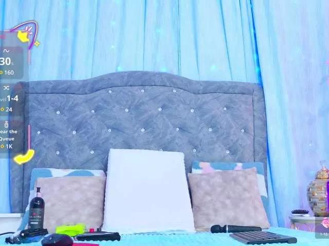 AuraRoss on BongaCams 