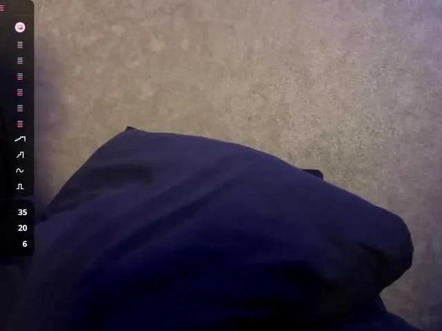 Masturbate to sweet model BettyannBencomo BettyannBencomo from BongaCams