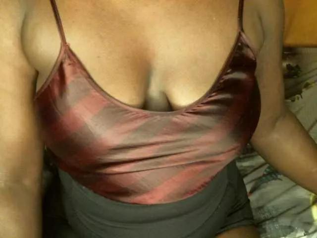 BLACKQUEEN344 on BongaCams 