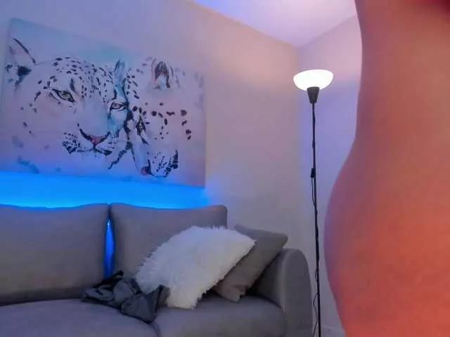 BrennaWalker on BongaCams 