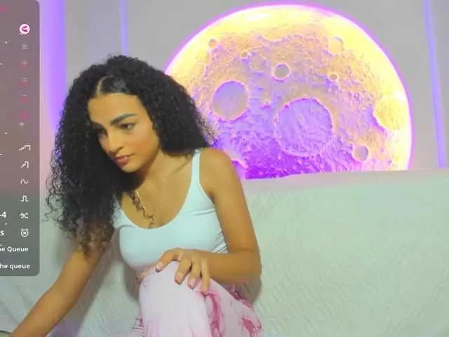 Briggite-21 on BongaCams 