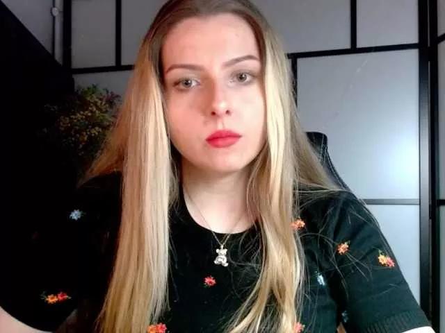 BritneyBlond on BongaCams 