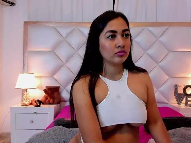 brittany069 on BongaCams 