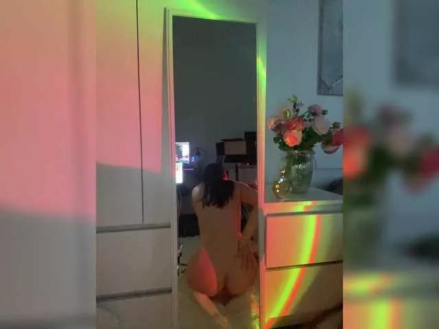 Businkaa on BongaCams 