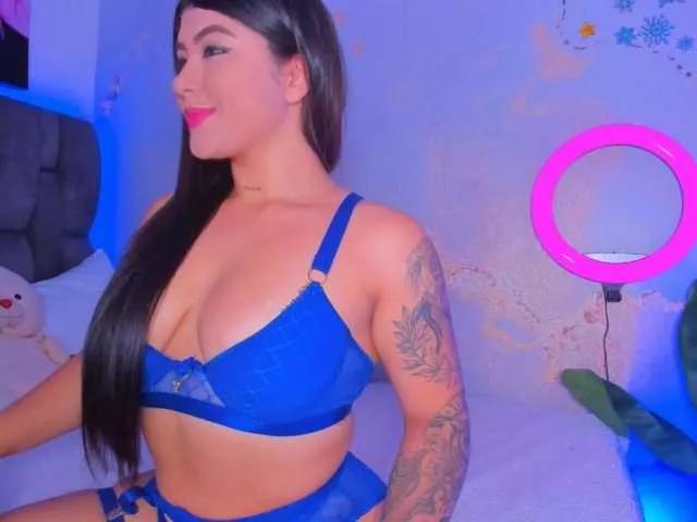 camilawhitee on BongaCams 
