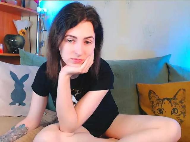 Caroline1995 on BongaCams 