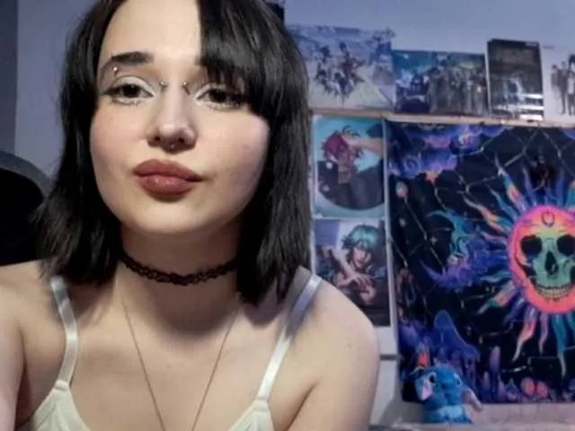 CatherynDowns from BongaCams