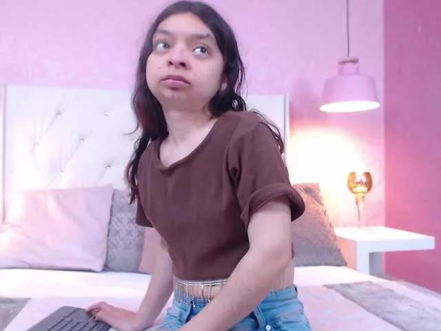 Offline CharlotteMuller on BongaCams